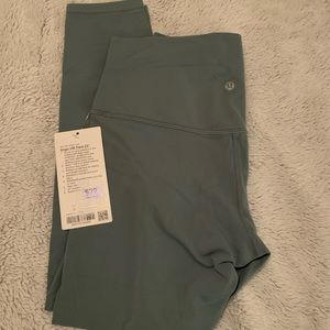 Lululemon Aligns Tidewater Teal 25”